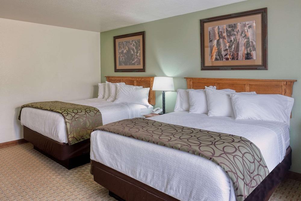 The Ridgeline Hotel At Yellowstone, Ascend Hotel Collection Gardiner Dış mekan fotoğraf
