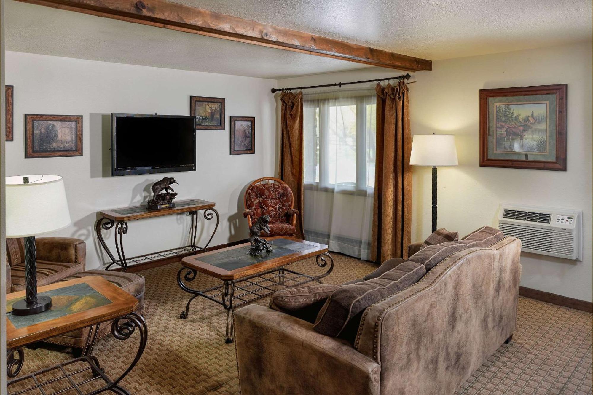 The Ridgeline Hotel At Yellowstone, Ascend Hotel Collection Gardiner Dış mekan fotoğraf