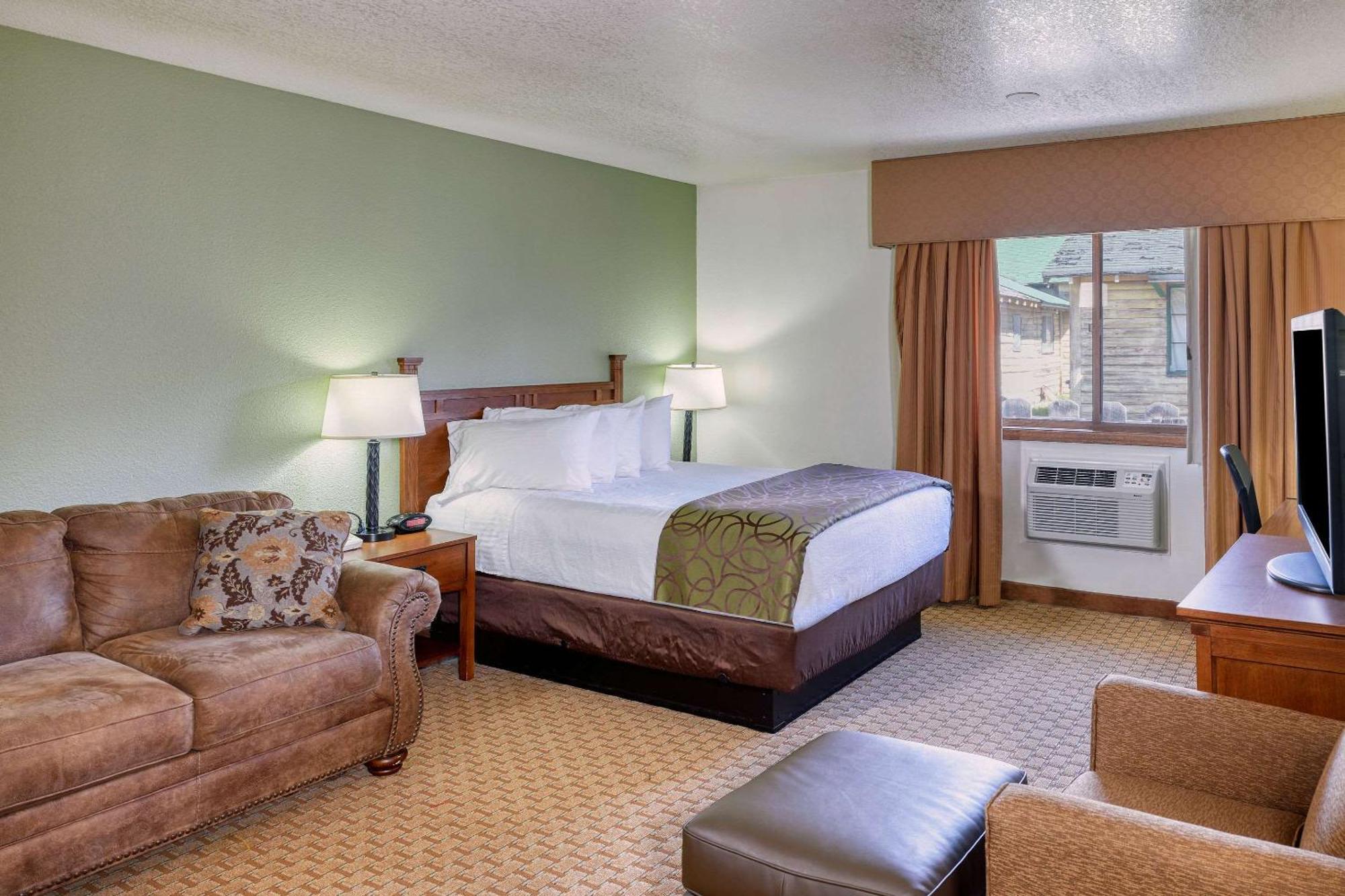 The Ridgeline Hotel At Yellowstone, Ascend Hotel Collection Gardiner Dış mekan fotoğraf