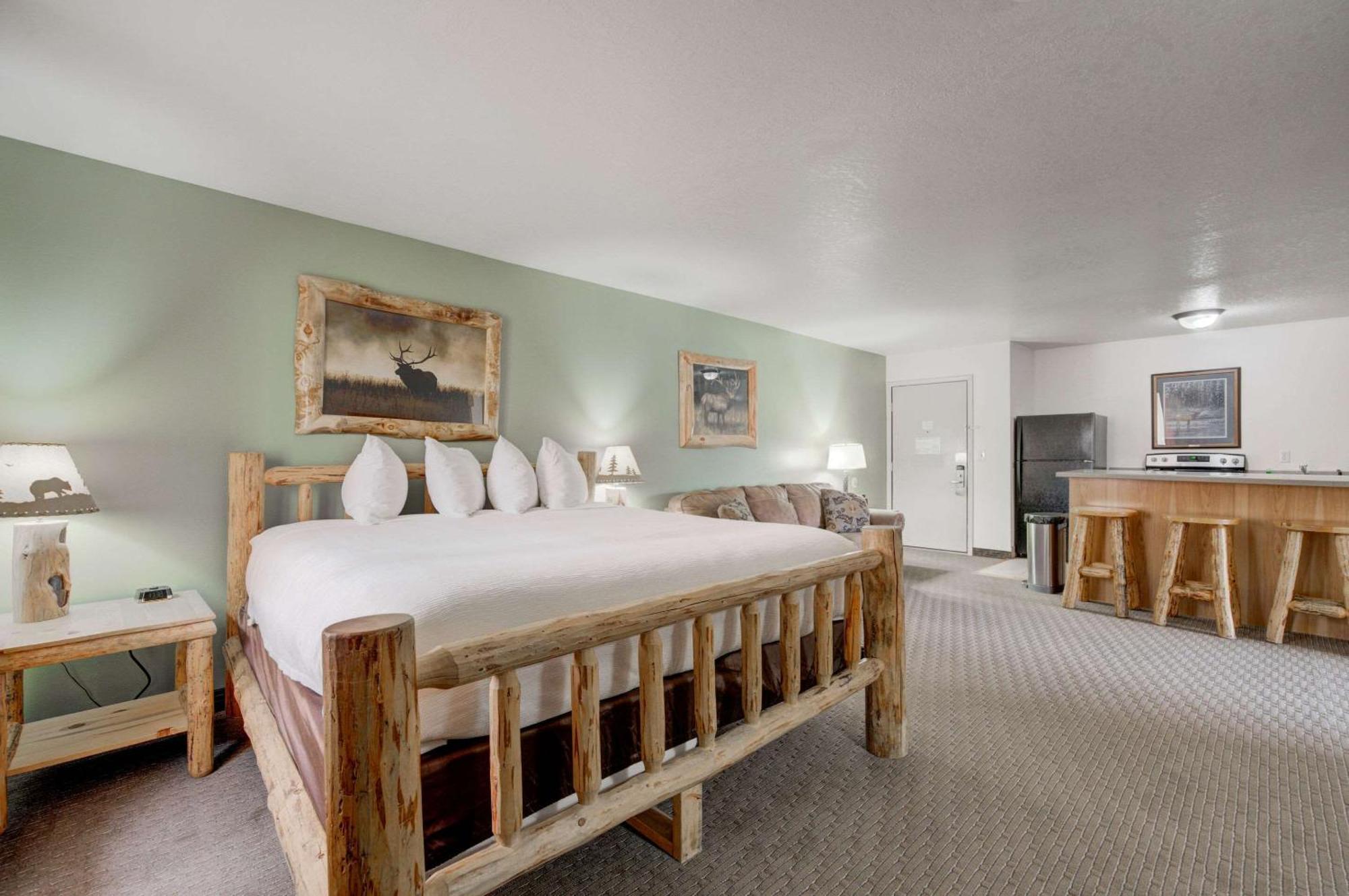 The Ridgeline Hotel At Yellowstone, Ascend Hotel Collection Gardiner Dış mekan fotoğraf