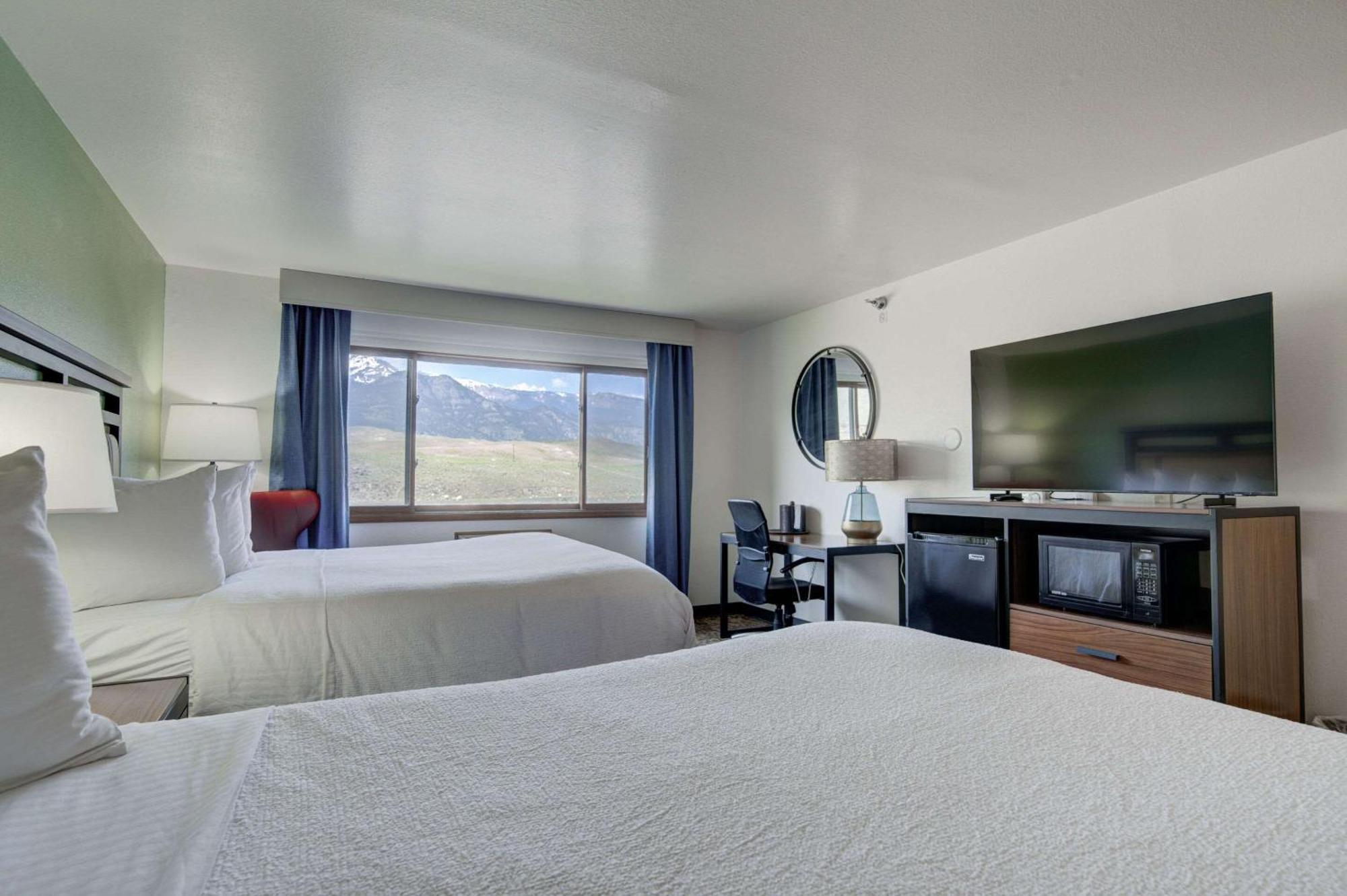 The Ridgeline Hotel At Yellowstone, Ascend Hotel Collection Gardiner Dış mekan fotoğraf