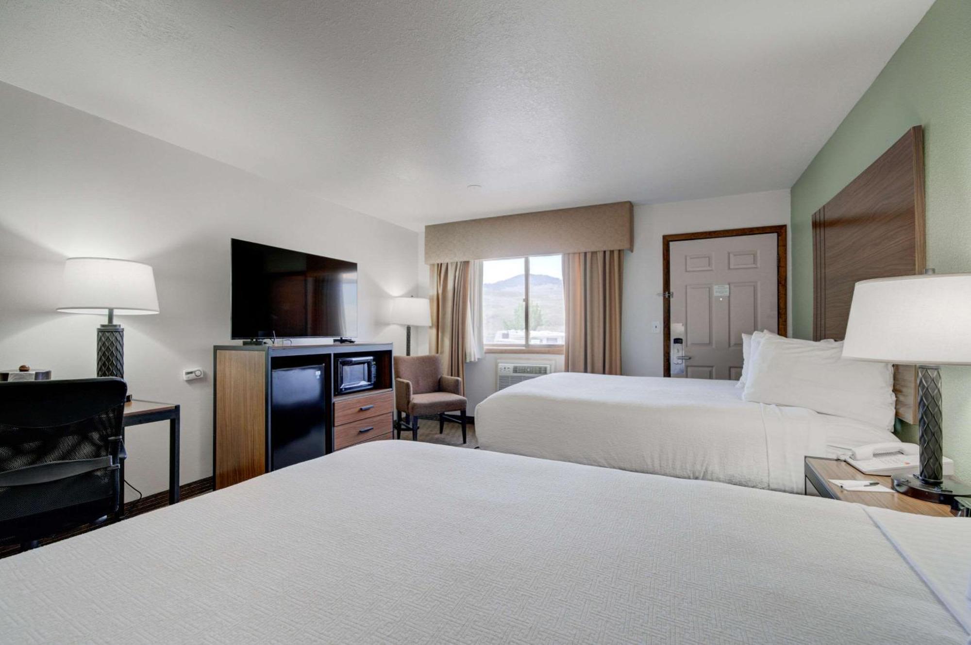 The Ridgeline Hotel At Yellowstone, Ascend Hotel Collection Gardiner Dış mekan fotoğraf