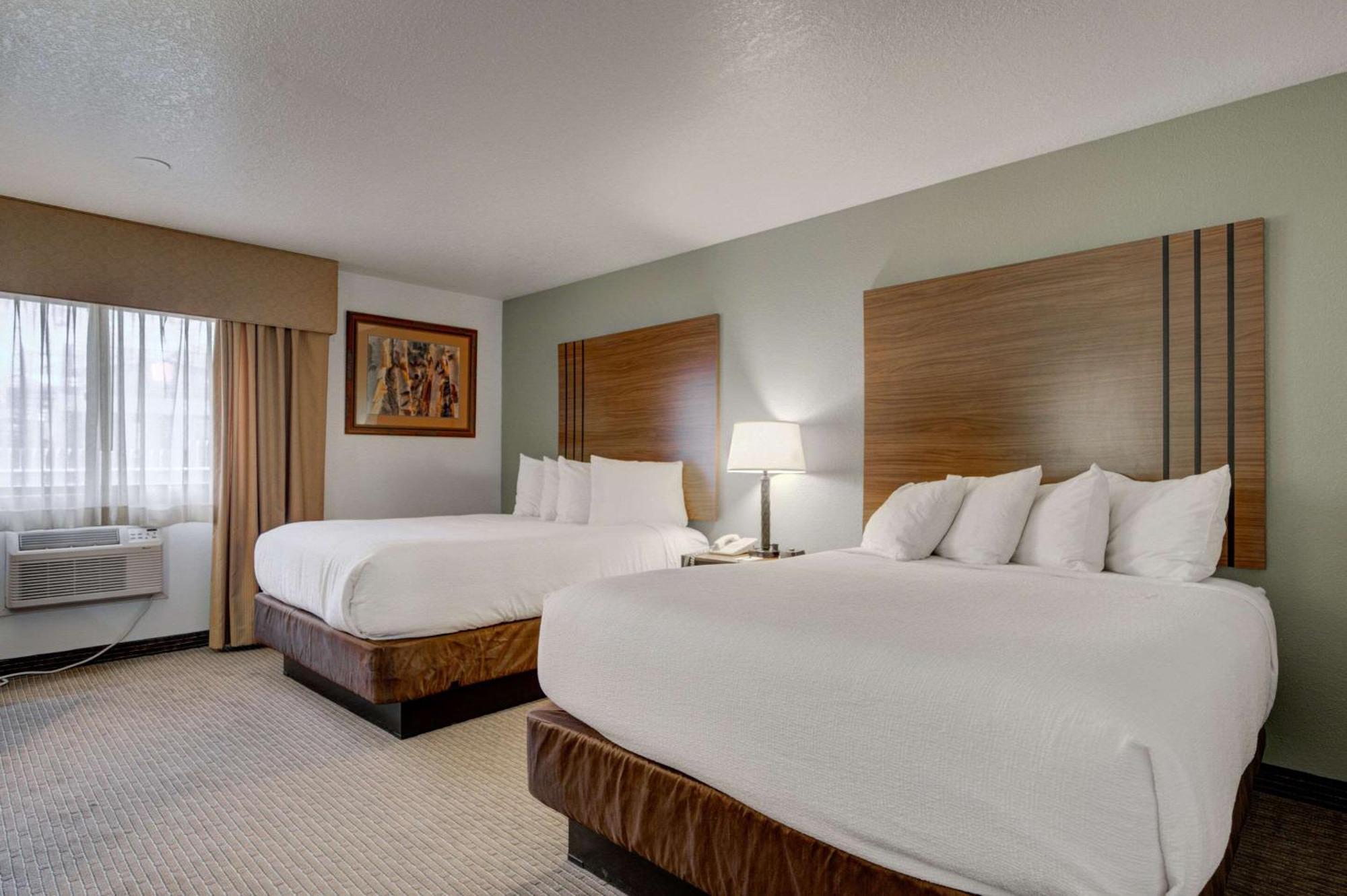 The Ridgeline Hotel At Yellowstone, Ascend Hotel Collection Gardiner Dış mekan fotoğraf