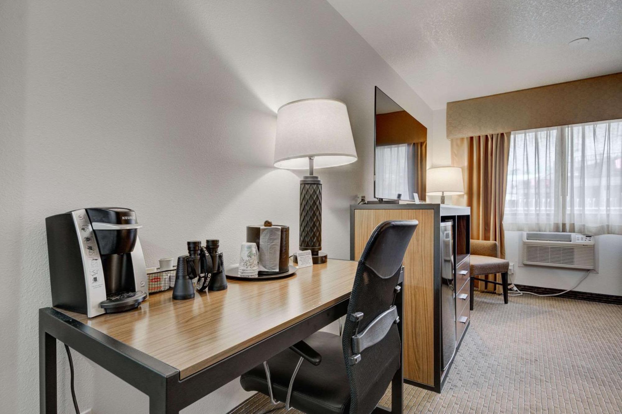 The Ridgeline Hotel At Yellowstone, Ascend Hotel Collection Gardiner Dış mekan fotoğraf